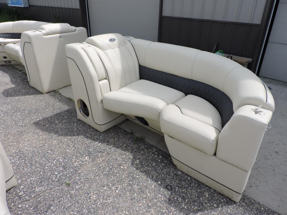 Crazy Lot View Our Recreation Item 2019 BARLETTA Pontoon SEATS