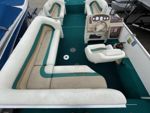 2000 PRINCECRAFT VENTURA 221 DECKBOAT