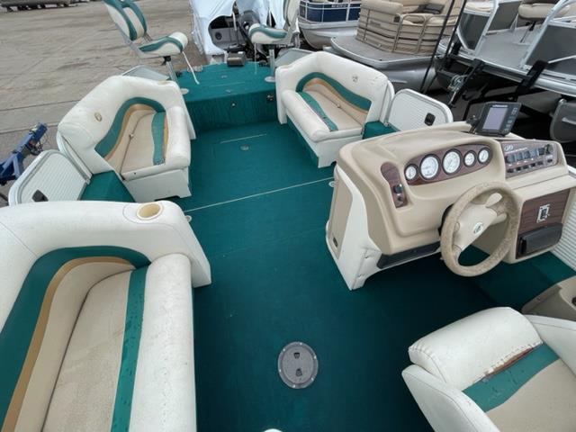 2000 PRINCECRAFT VENTURA 221 DECKBOAT