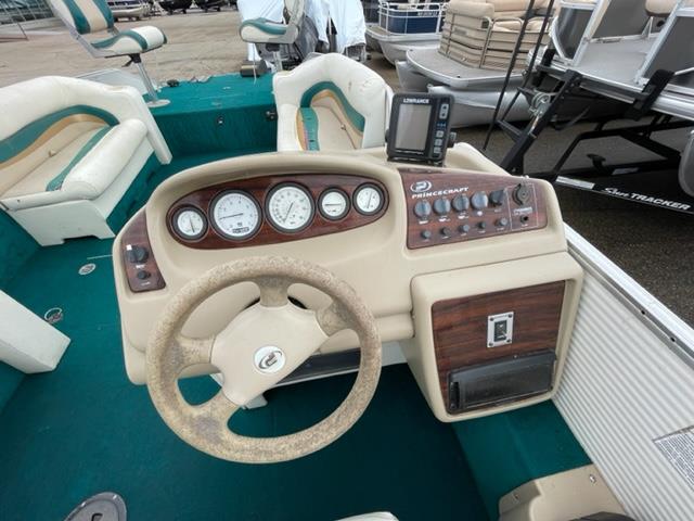 2000 PRINCECRAFT VENTURA 221 DECKBOAT