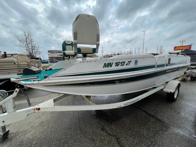 2000 PRINCECRAFT VENTURA 221 DECKBOAT