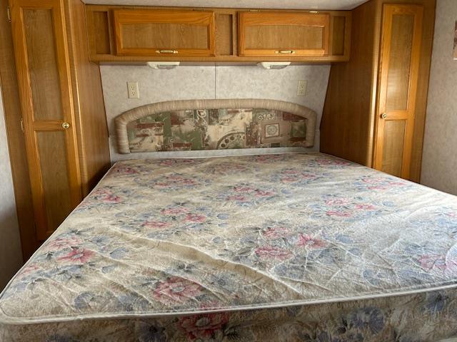 2002 LAYTON 246 FIFTH WHEEL TRAILER