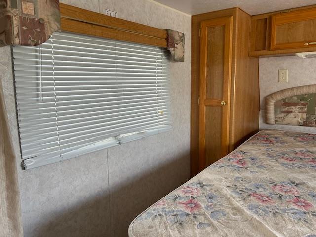 2002 LAYTON 246 FIFTH WHEEL TRAILER